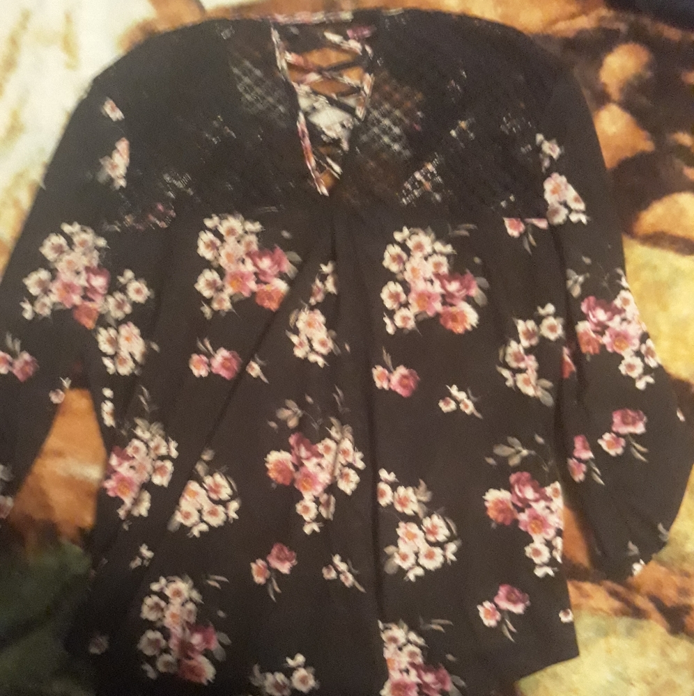 Floral top